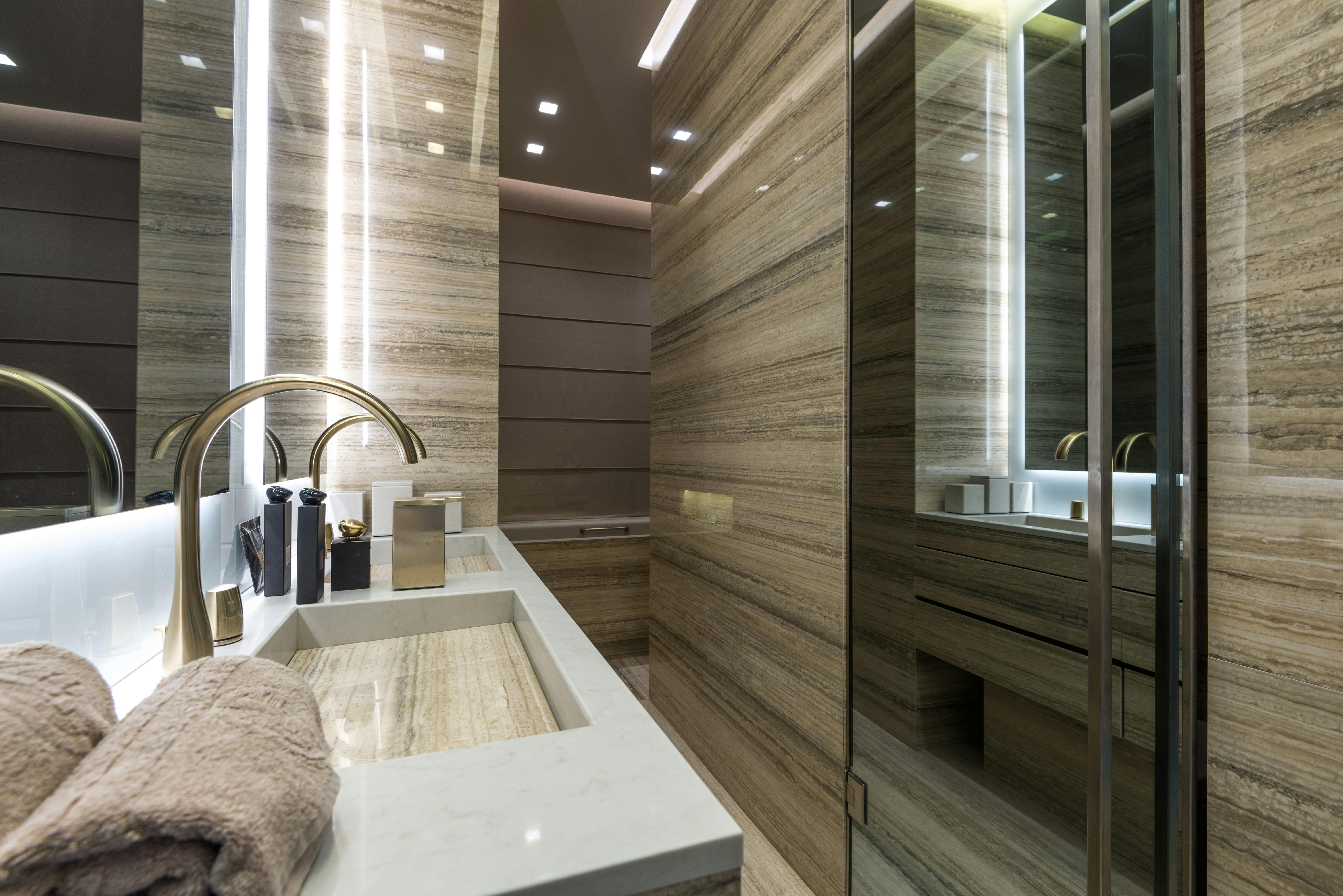 Sirhona cabine de douche : installation facile et prix avantageux